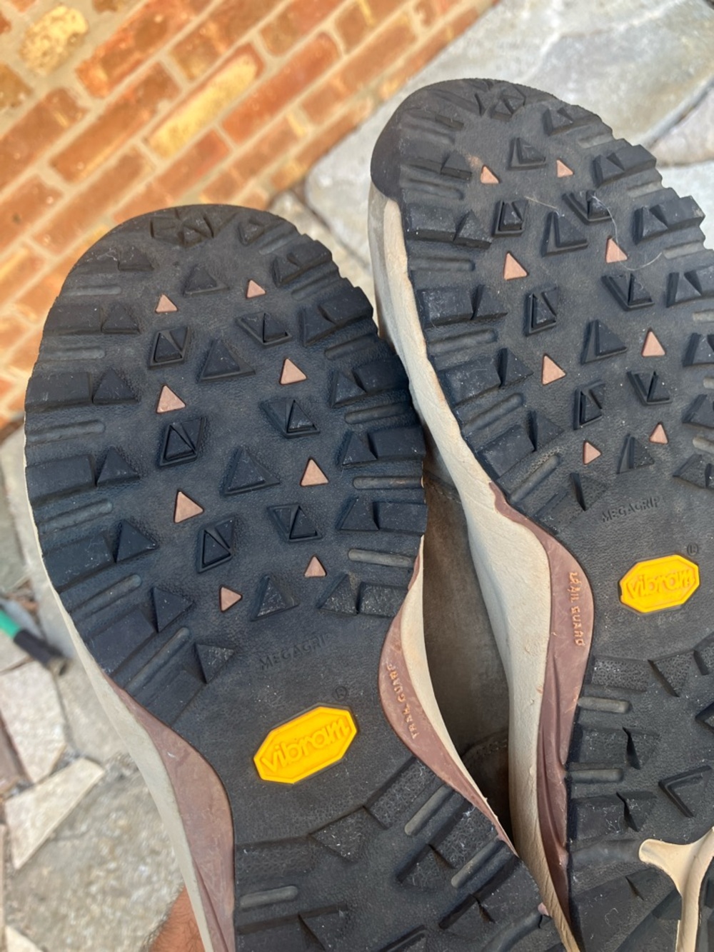 Danner women’s Inquire Chukka - Picture 11 of 17